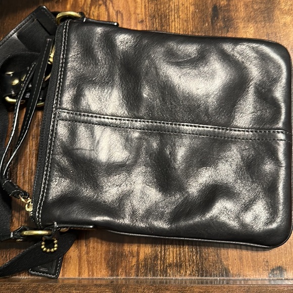 Coach - Picture 6 of 9